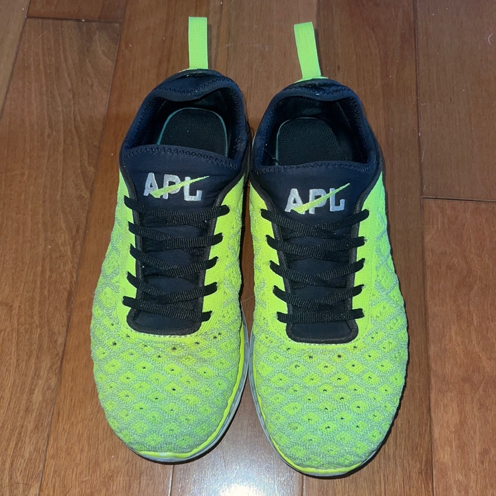 APL Sneakers